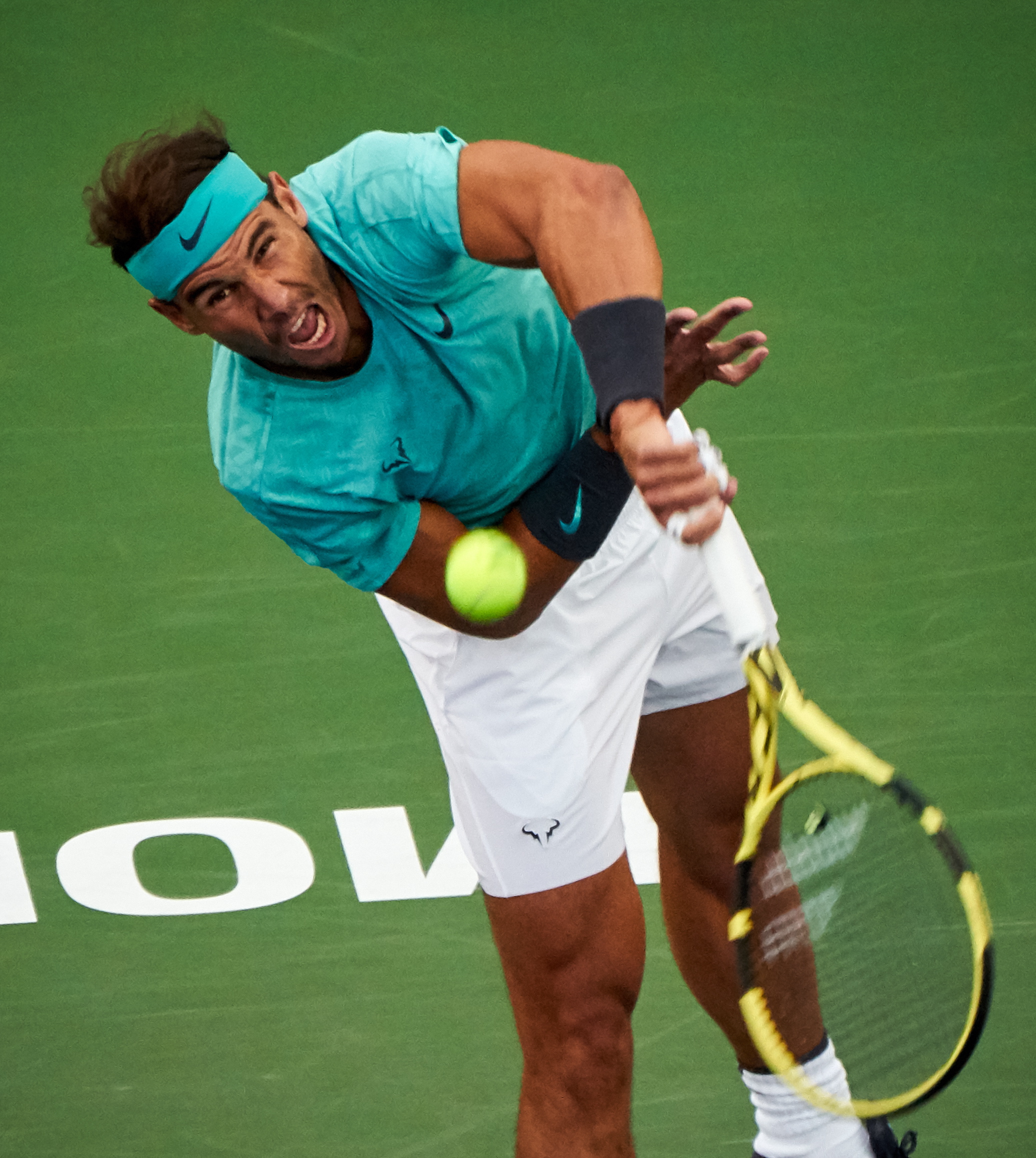 纳达尔意外战胜巴黎圣日耳曼，败北引爆全场！